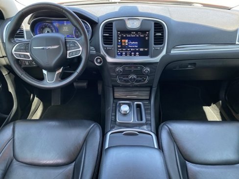 Used 2021 Chrysler 300 Touring w/ Sport Appearance Package image 12