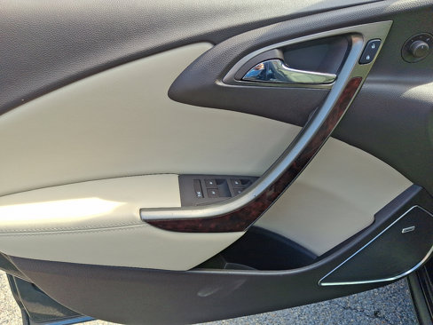 Used 2014 Buick Verano Convenience image 13