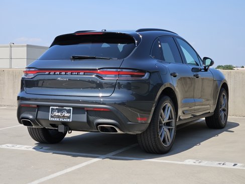 Certified 2025 Porsche Macan image 8