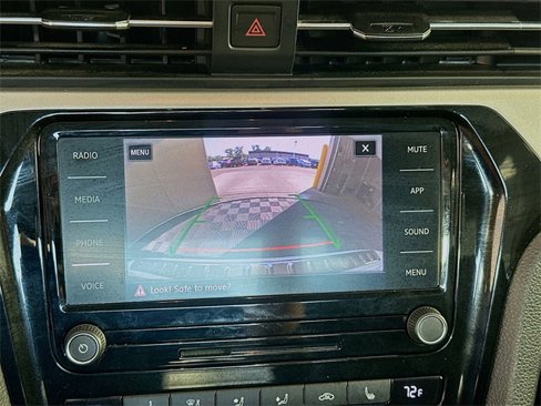 Used 2020 Volkswagen Passat 2.0T SE image 13