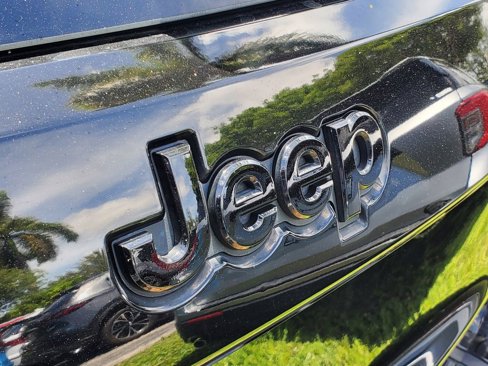Used 2020 Jeep Grand Cherokee Altitude image 6