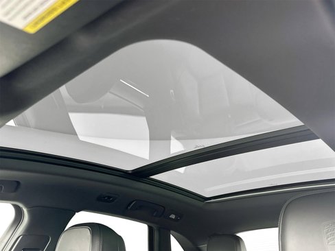 Certified 2024 Porsche Macan image 27