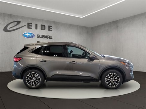 Used 2022 Ford Escape SEL w/ Class II Trailer Tow Package image 5