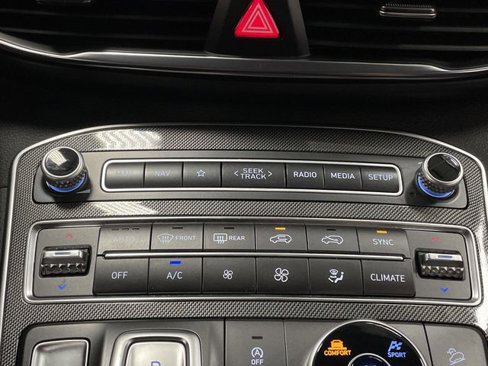 Used 2023 Hyundai Santa Fe SEL image 20