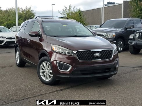 Certified 2025 Kia Sportage SX image 1