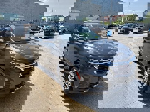 Certified 2023 Chevrolet Equinox LT w/ Driver Convenience Package image 3