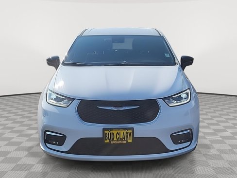 New 2026 Chrysler Pacifica Select image 8
