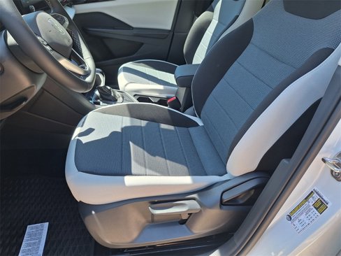 New 2025 Volkswagen Taos S image 10