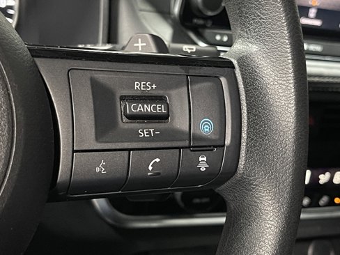 Used 2021 Nissan Rogue SV image 23
