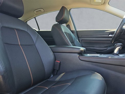 Used 2022 Nissan Altima 2.5 SR image 30