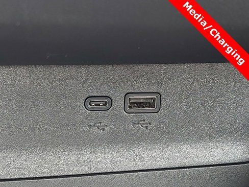 Used 2025 Chevrolet Equinox LT w/ Safety and Technology Package image 19