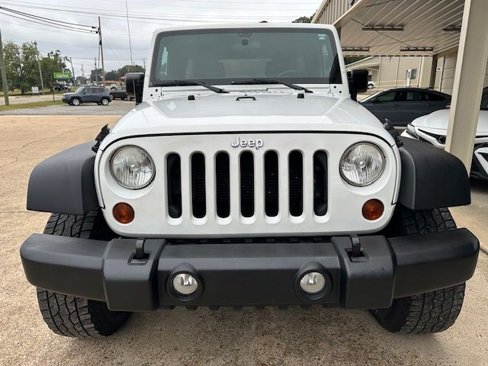 Used 2012 Jeep Wrangler Unlimited Sport image 6