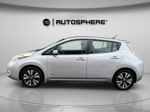 Used 2016 Nissan Leaf SL w/ Premium Package image 5