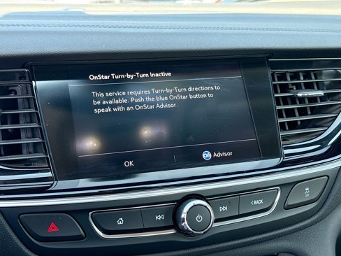Used 2019 Buick Regal Essence w/ Driver Confidence Package I image 13