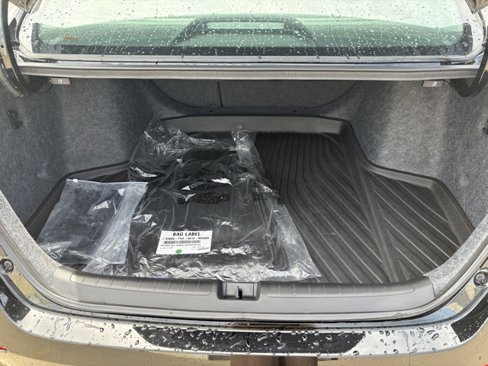 Used 2022 Honda Accord EX-L image 9