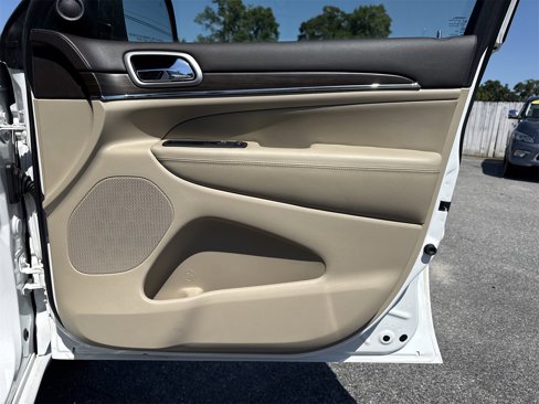 Used 2018 Jeep Grand Cherokee Overland image 29