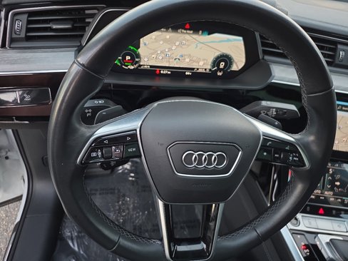 Used 2022 Audi e-tron Premium Plus w/ Premium Plus Package image 29