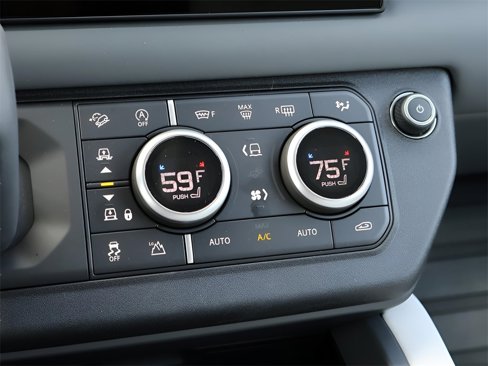 New 2025 Land Rover Defender 110 S image 28