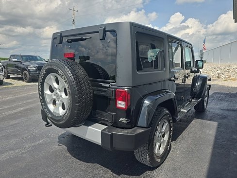 Used 2015 Jeep Wrangler Unlimited Sahara w/ Dual Top Group image 8
