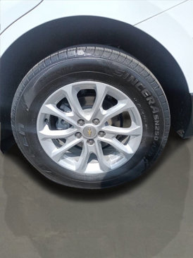 Used 2021 Chevrolet Equinox LT w/ Driver Convenience Package image 26