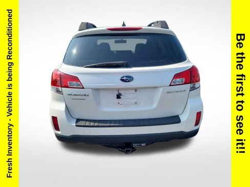 Used 2013 Subaru Outback 2.5i Limited image 4