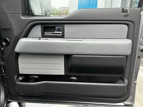 Used 2013 Ford F150 XLT w/ Luxury Equipment Group image 12