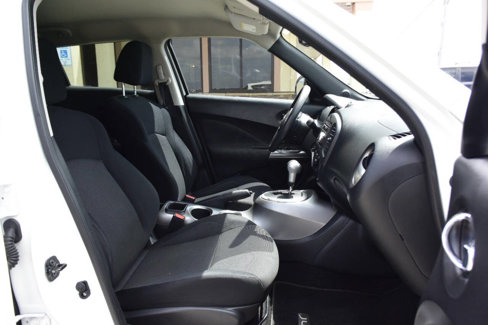 Used 2014 Nissan Juke S image 32
