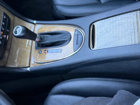 Used 2008 Mercedes-Benz E 350 Sedan image 34