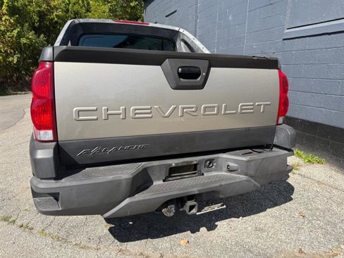 Used 2003 Chevrolet Avalanche 2WD image 4