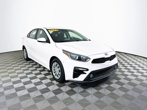 Used 2021 Kia Forte Sedan image 2