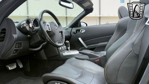 Used 2007 Nissan 350Z Touring image 13