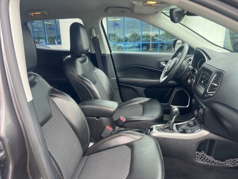 Used 2018 Jeep Compass Latitude w/ Popular Equipment Group image 39