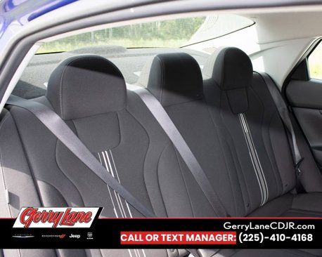 Used 2024 Hyundai Elantra SEL image 20