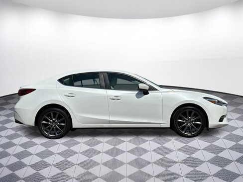 Used 2018 MAZDA MAZDA3 Grand Touring w/ Premium Equipment Package image 7