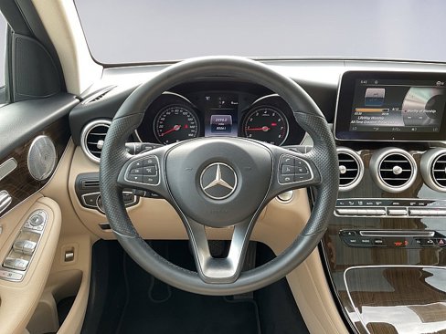 Used 2017 Mercedes-Benz GLC 300 image 12