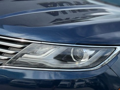 Used 2017 Lincoln MKC Premiere image 10