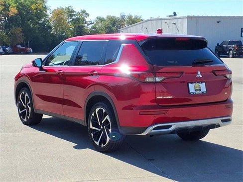 Used 2024 Mitsubishi Outlander Ralliart image 3