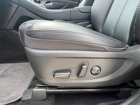 Used 2023 Hyundai Santa Fe SEL w/ Premium Package image 10