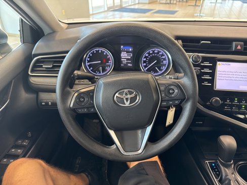 Used 2019 Toyota Camry LE image 24