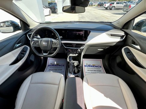 Used 2024 Buick Encore GX Sport Touring image 2