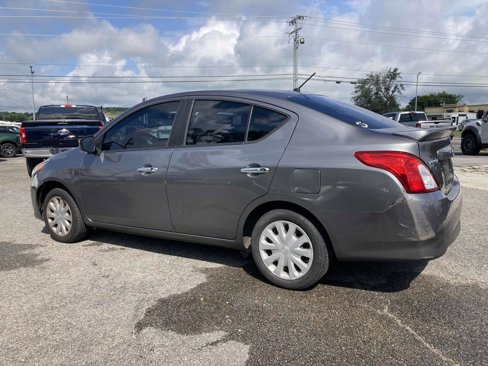 Used 2016 Nissan Versa SV image 4
