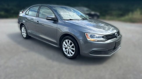 Used 2011 Volkswagen Jetta SE image 3
