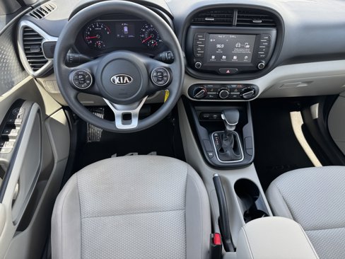 Certified 2020 Kia Soul LX image 14