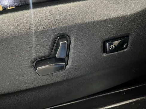 Used 2019 Dodge Grand Caravan GT image 9