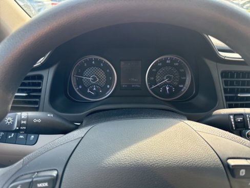 Used 2020 Hyundai Elantra SEL w/ Cargo Package (C1) image 9