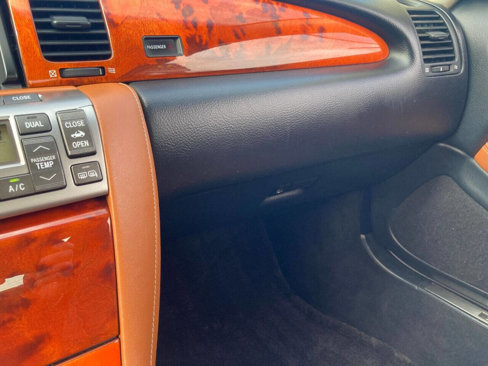Used 2003 Lexus SC 430 Convertible image 21
