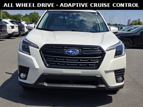 Used 2023 Subaru Forester Premium image 2