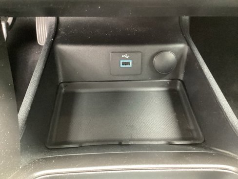 Used 2017 Ford Fusion SE image 19