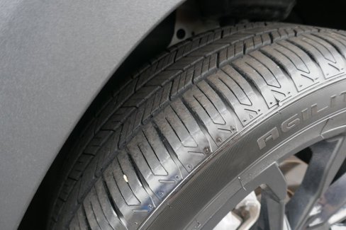 Certified 2023 GMC Terrain SLE w/ Driver Convenience Package image 12