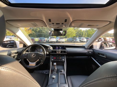 Used 2017 Lexus IS 200t image 19